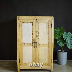 Vaisselier de cuisine rustique vintage blanchi