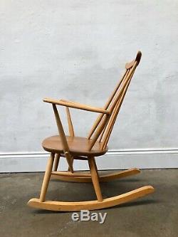 Vintage Blonde Ercol Goldsmith Rocking Chair. Danois Retro. Milieu Du Siècle Livraison