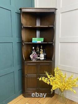 Vintage Corner Cabinet Par Ercol / Bibliothèque Unité De Rayonnage / Boissons Cabinet