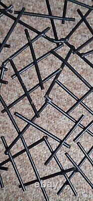 Vintage Métal Noir Ouvrage Nids en Branches de Chaume Centre de Table Fruits Bol Rétro