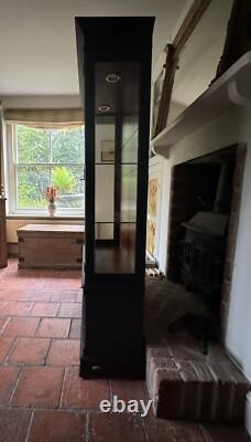 Vitrine en bois massif de style vintage - Cabinet vitré peint en noir