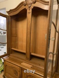 Vitrine en chêne avec portes en verre d'occasion
