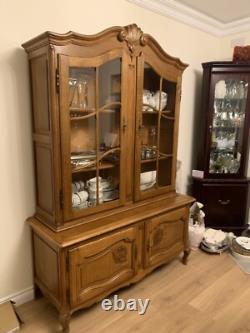 Vitrine en chêne avec portes en verre d'occasion
