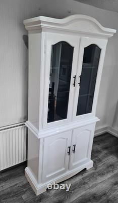 Vitrine vintage upcyclée peinte à la main en blanc et noir brillant