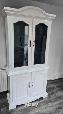 Vitrine vintage upcyclée peinte à la main en blanc et noir brillant